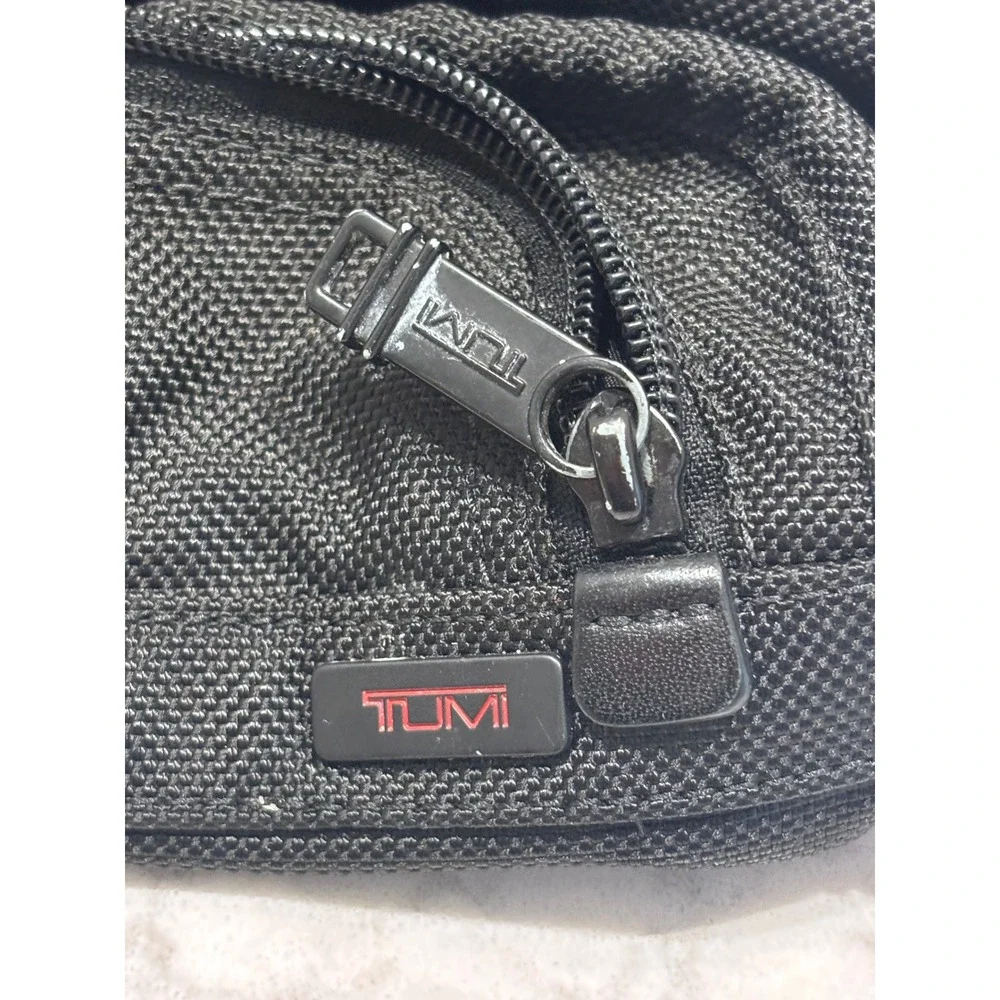 Tumi Alpha Black Ballistic Nylon Toiletry Bag Travel Kit 22195DH Men's Accessory